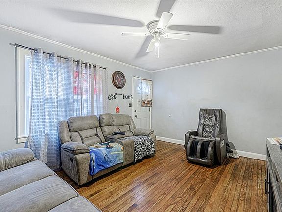 4th image of 1219 N 51st St
