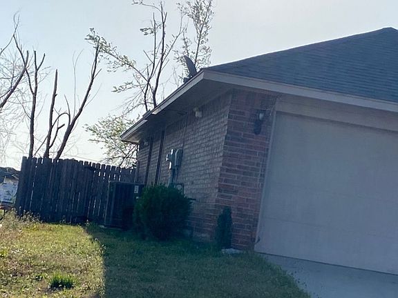 3rd image of 10004 Squire Ln