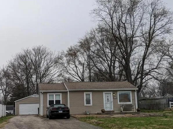 533 Belvedere Dr, Belleville, IL 62223