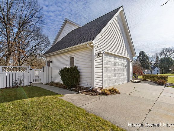3rd image of 5092 N Oakvale Ct SW