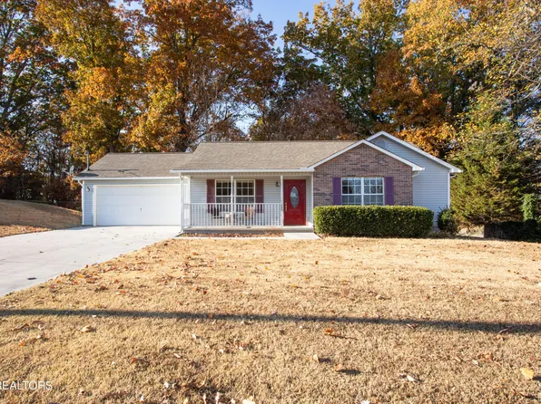 280 Crestwood Dr, Lenoir City, TN 37771
