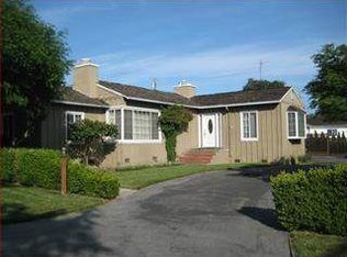 2 Acacia Ln, Redwood City, CA 94062