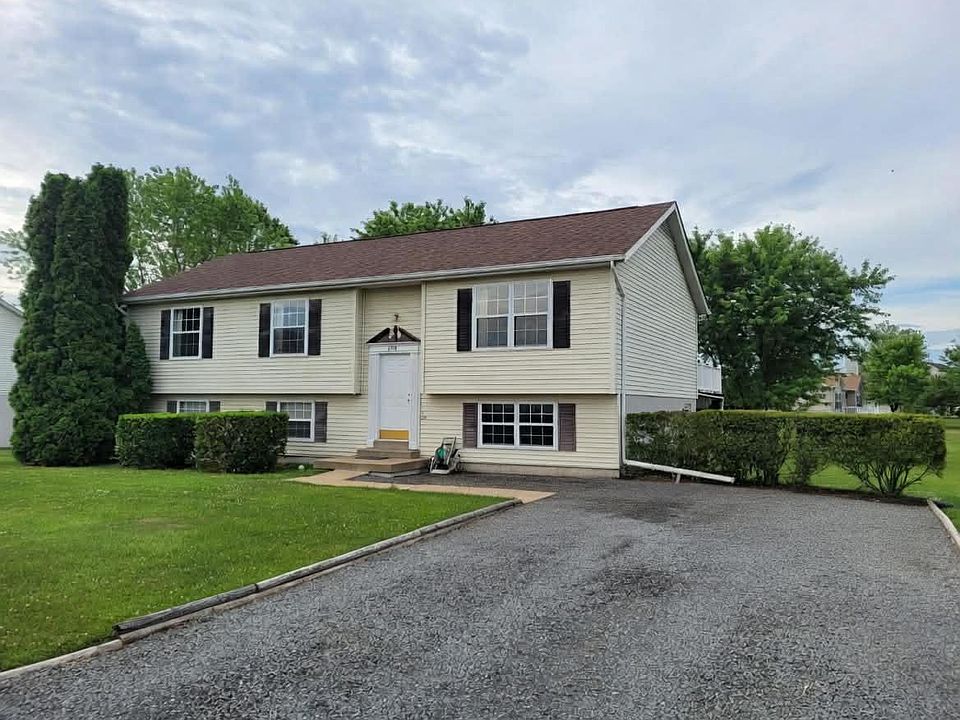1st image of 6918 Maplewood Dr