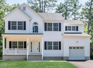 699 Willys Ln, Jackson, NJ 08527