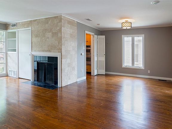 3rd image of 4606 Belclaire Ave