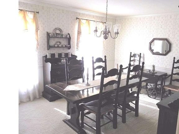5th image of 39 Richard Lee Ln