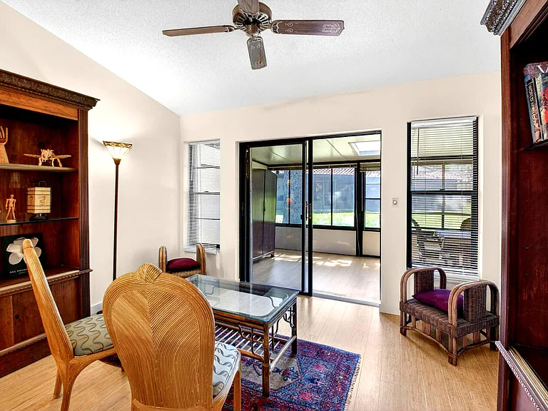 10938 Roebelini Palm Ct #B — Photo 14