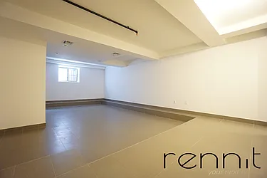 Rented by Rennit Inc.