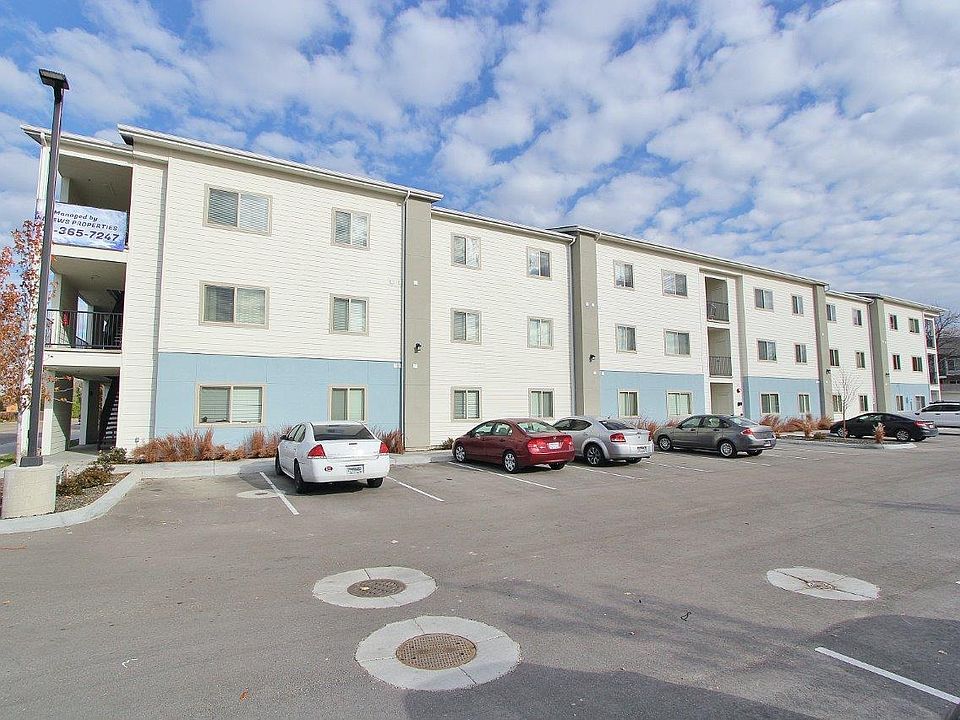 1st image of 1714 N Cole Rd #102