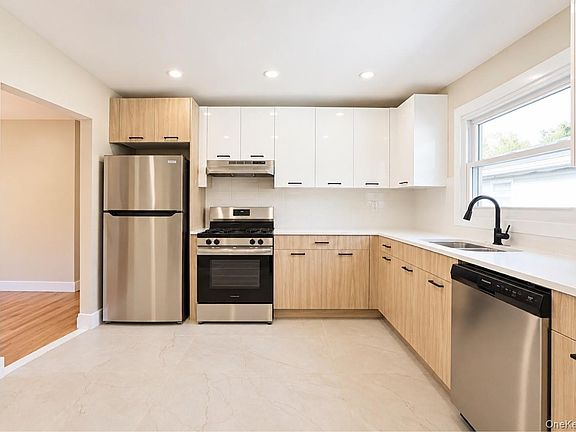 3rd image of 33 Area Place
