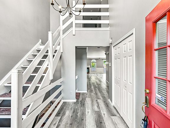 Two-story entryway