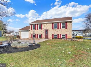 3046 Greenfield Dr, Dover, PA 17315