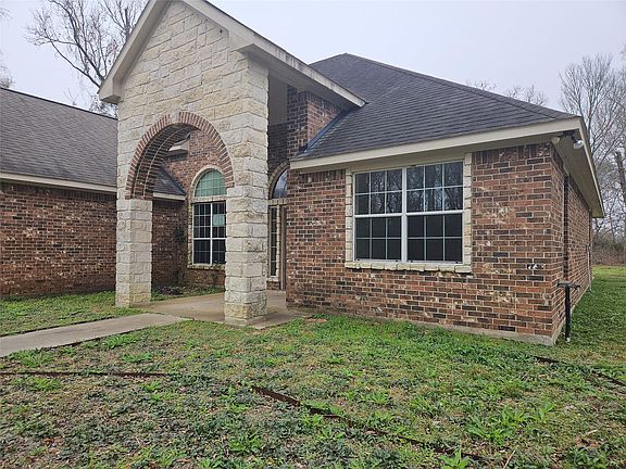 2nd image of 936 County Road 4923