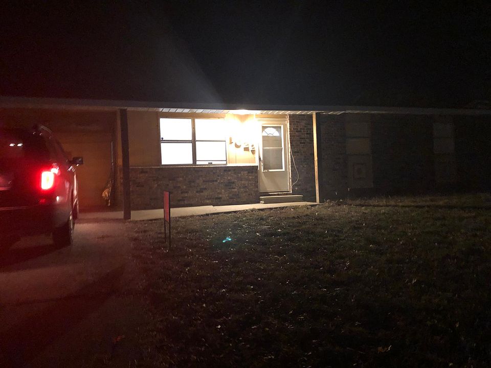1st image of 1022 Villa Ln