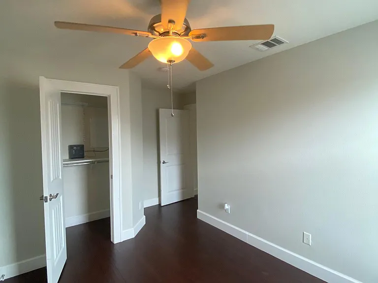 202 Mancos Dr — Photo 11