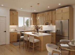 95 Addison St #203, Boston, MA 02128