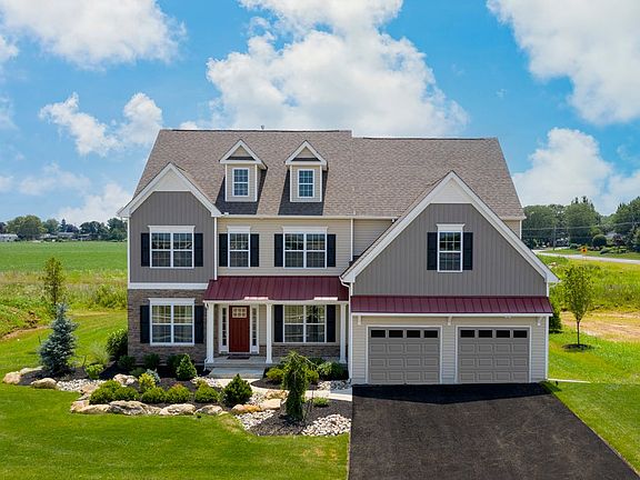 Breckenridge Farmhouse Exterior