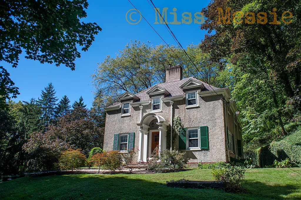 814 Blackburn Rd photo 1