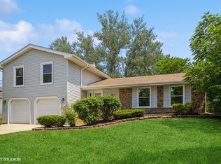 283 Byron Ave, Bloomingdale, IL 60108