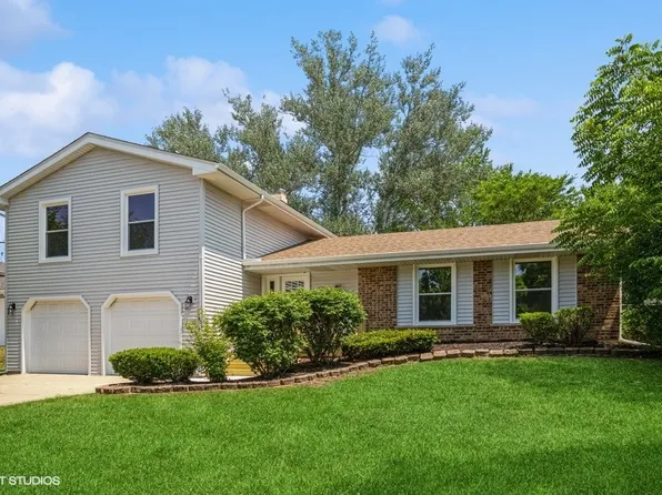 283 Byron Ave, Bloomingdale, IL 60108