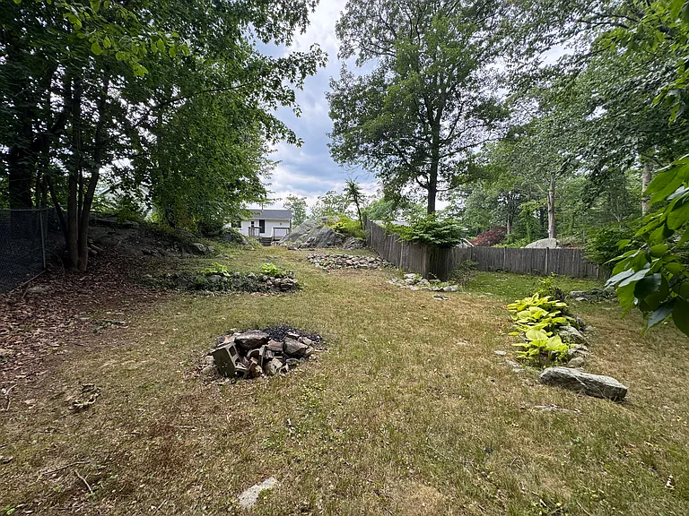 111 Westminster Rd — Photo 16
