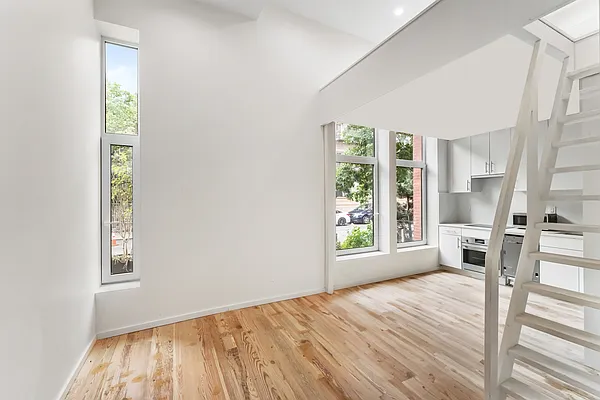 Rented by Artifact.co | media 18