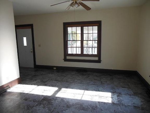 3rd image of 242 N Central Ave