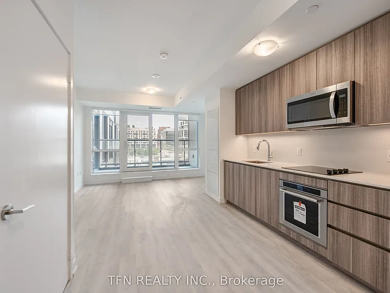 15 Richardson St #411 — Photo 5