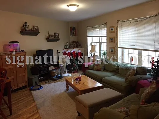 Rented by Signature Spaces NYC Corp | media 20