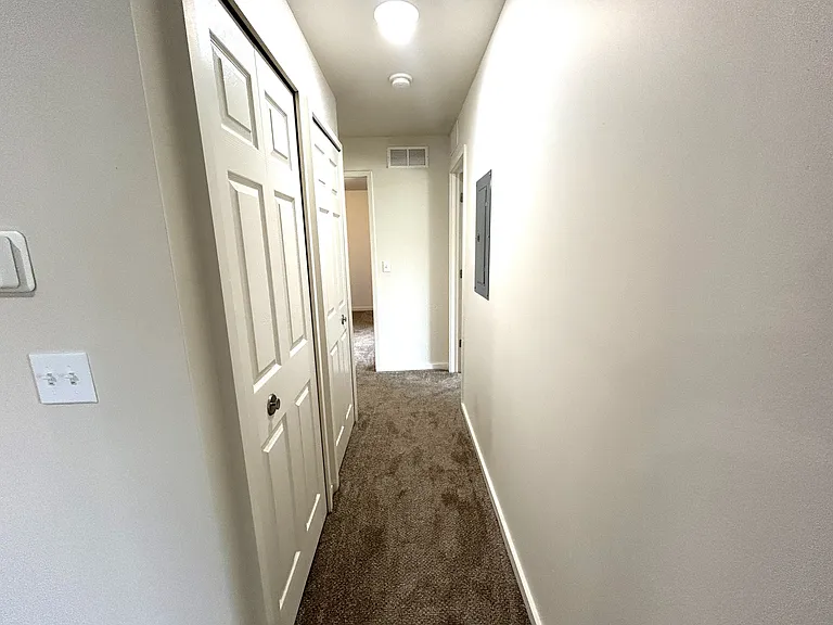 Grand Bend Club Apartments — Photo 38