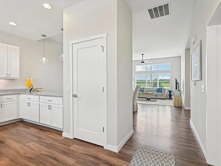 1 Bedroom | Kitchen, Living & Dining Room
