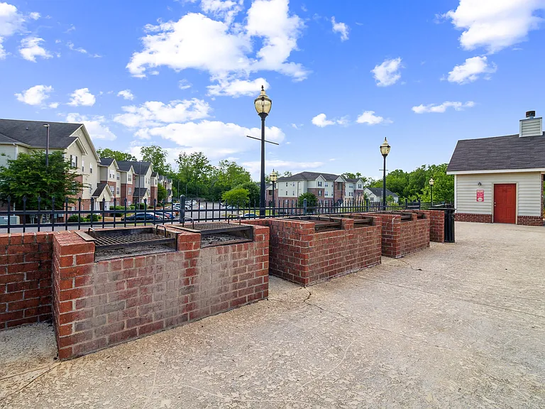 The Grand at Magnolia Pointe — Photo 7