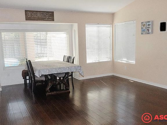 3rd image of 9506 Orchard Grass Ct