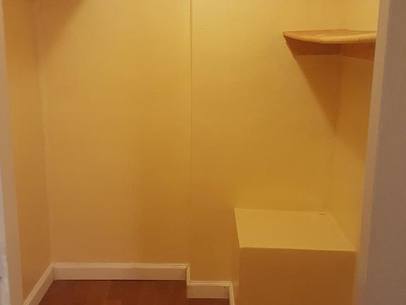 5th image of 4125 210th St Fl 1