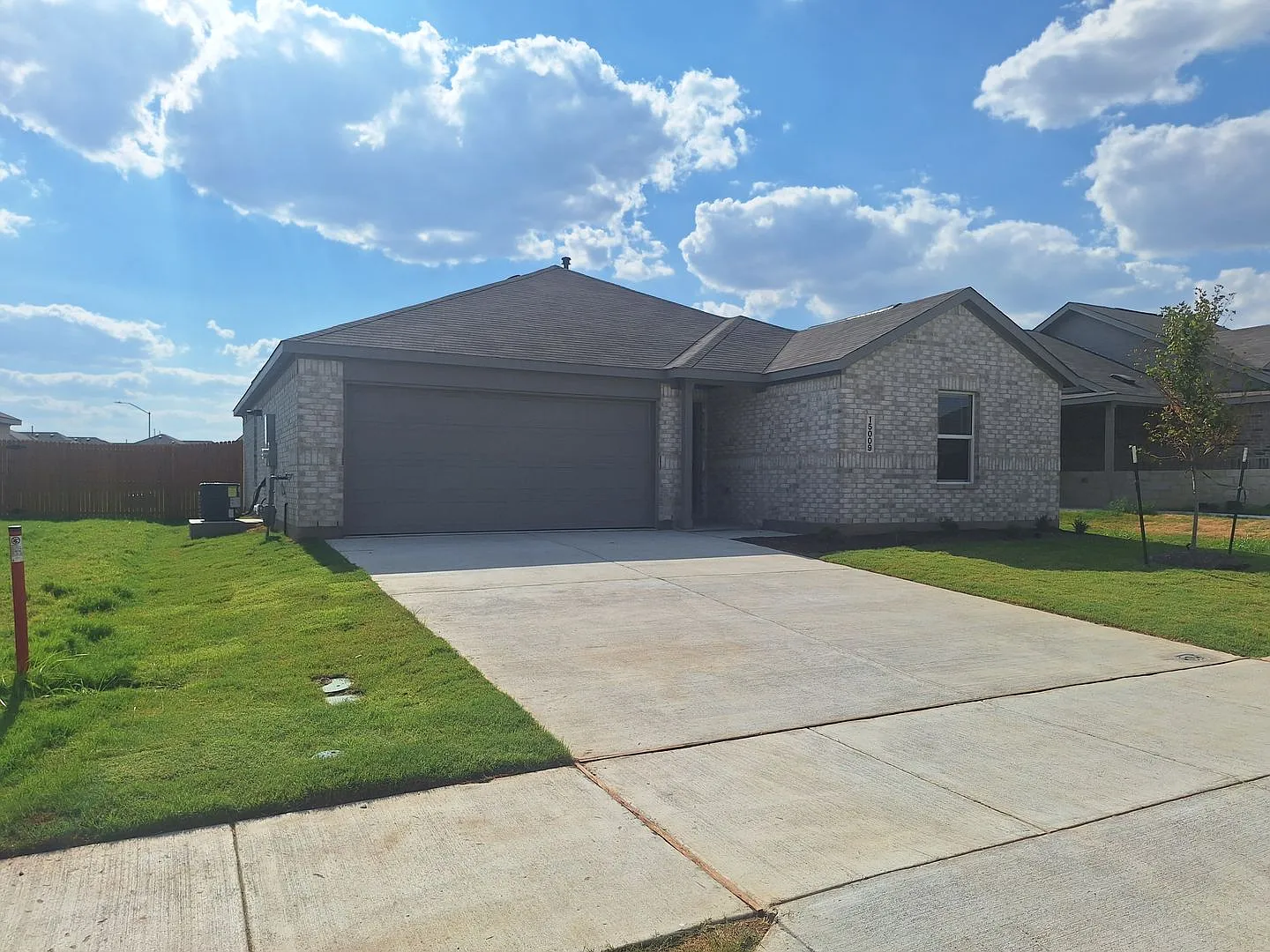 Charming Brand New Home with Open Concept Living — Photo 2
