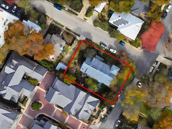 1201 W 8th St, Austin, TX 78703