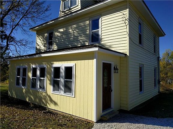 2nd image of 705 N 5th St