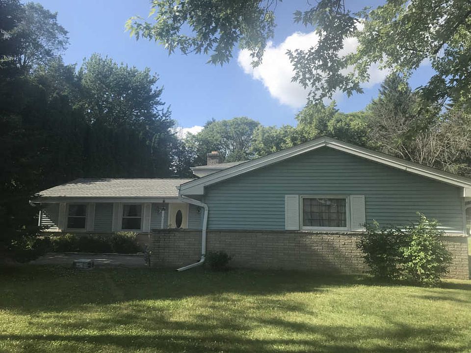 1st image of 1442 Riverdale Dr