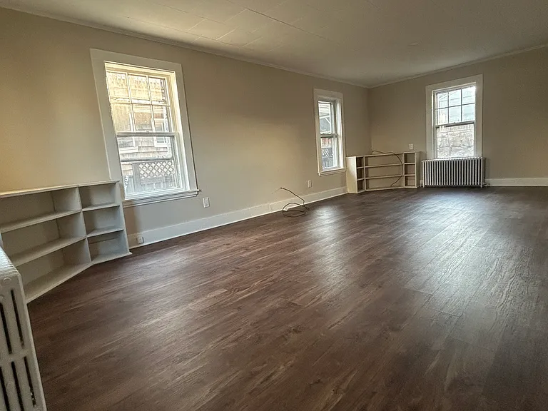 68 Perkins St — Photo 2