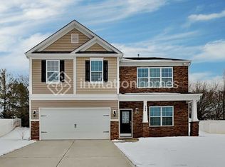 108 Rippling Water Dr, Mount Holly, NC 28120