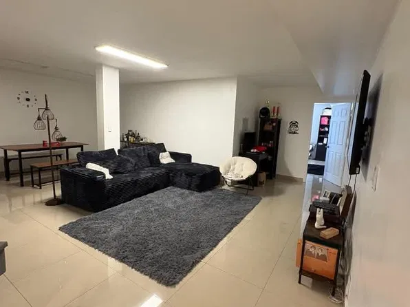 6990 NW 186th St APT 4-105, Hialeah, FL 33015