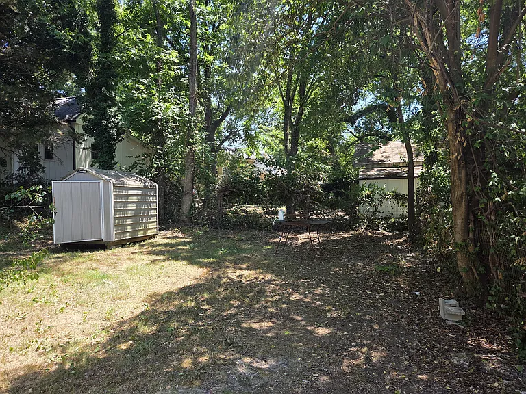 1704 E Main St — Photo 6