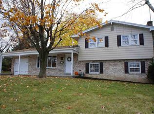 209 Grant Dr, Hanover, PA 17331