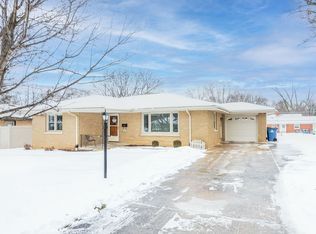 1812 Alma Dr, Crest Hill, IL 60403