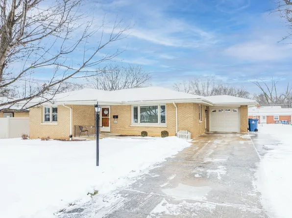 1812 Alma Dr, Crest Hill, IL 60403