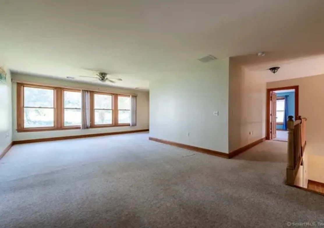 23 Giovanni Dr — Photo 4