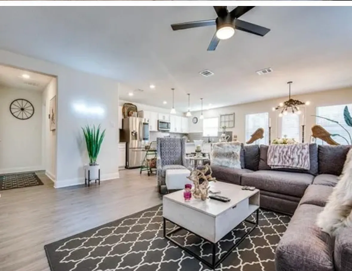 3 bed, 1771 sqft, $2,250 — Photo 1