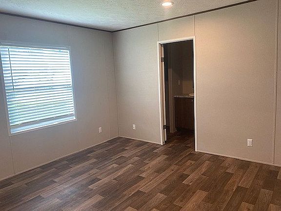 5th image of 21127 Berrywood Bend Ln #221