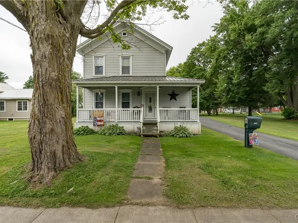 7647 E State St, Lowville, NY 13367
