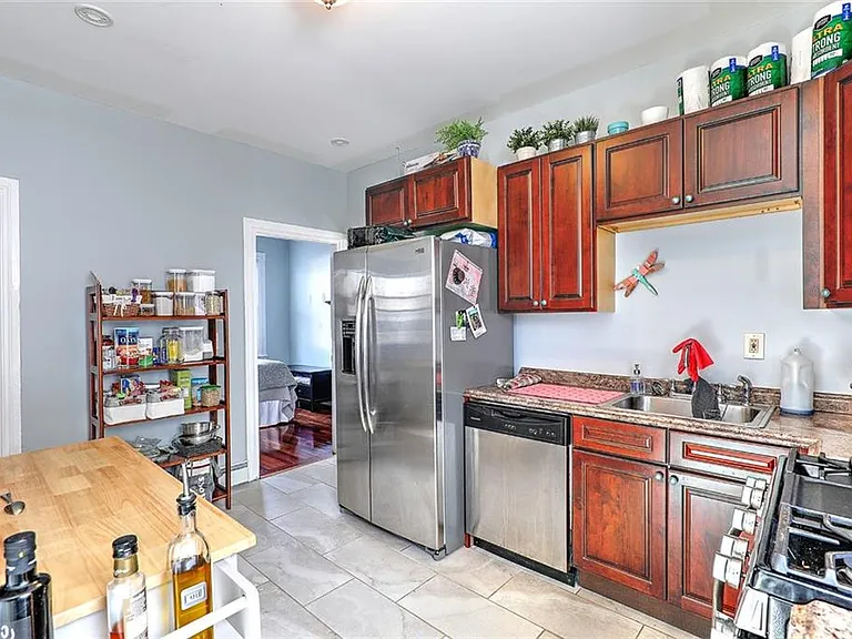 390 Hope St #2 — Photo 2
